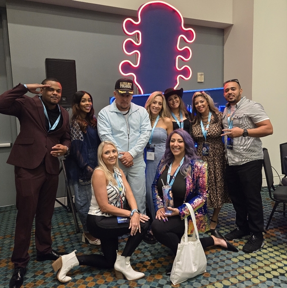 *FLYER* Like, Share & Follow @JaeRoe3 - Picture 9 of 13